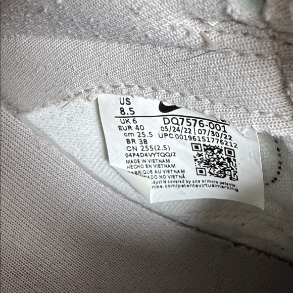 Nike Women’s Dunk Low Light Iron Ore Size 8.5 - Picture 9 of 9